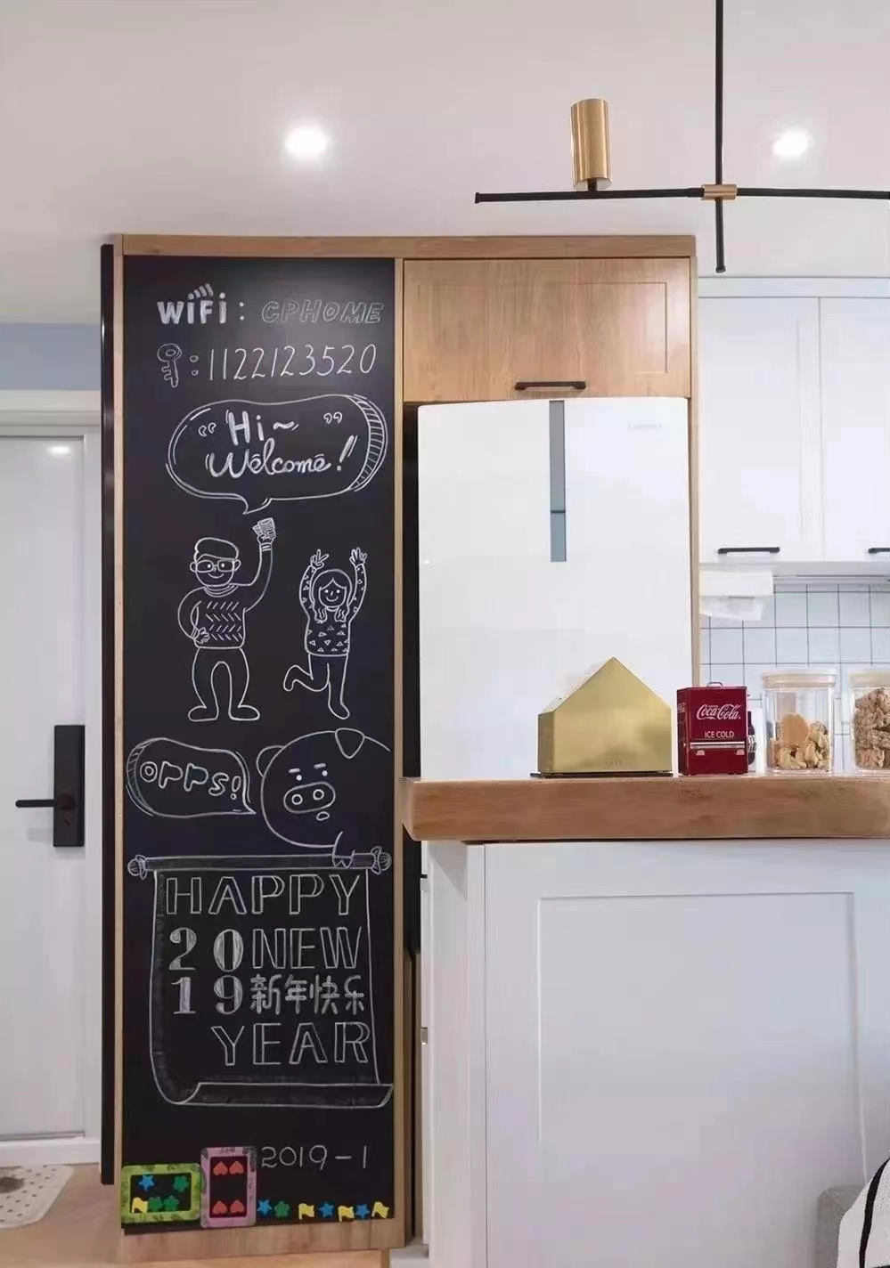 家里想要一面黑板墙，应该怎么做呢？